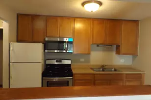 710 W Huntington Commons Rd, Mount Prospect, IL 60056 - Photo 5