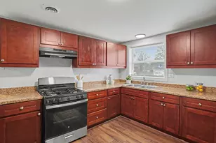 1041 E 90th St, Chicago, IL 60619 - Photo 9