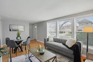 1041 E 90th St, Chicago, IL 60619 - Photo 3