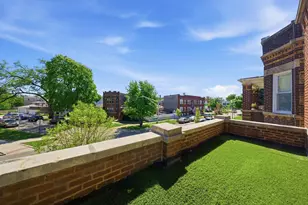 4916 W Hutchinson St, Chicago, IL 60641 - Photo 3