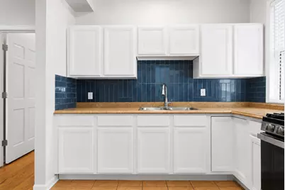 4916 W Hutchinson Street, Chicago, IL 60641 - Photo 5