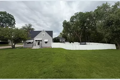 301 Hillside Avenue, Ottawa, IL 61350 - Photo 1