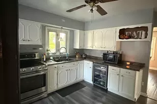 301 Hillside Ave, Ottawa, IL 61350 - Photo 3