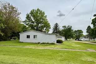 101 S Sheridan St, Lostant, IL 61334 - Photo 21