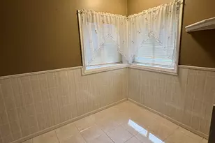 101 S Sheridan St, Lostant, IL 61334 - Photo 9