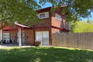 6759 S Calumet Ave, Chicago, IL 60637 - Photo 3