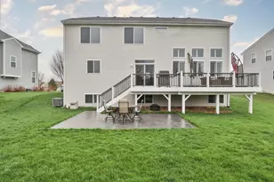 1110 Waterfront Ln, Pingree Grove, IL 60140 - Photo 39