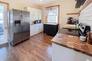 2719 Euclid Ave, Berwyn, IL 60402 - Photo 11