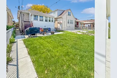 2719 Euclid Avenue, Berwyn, IL 60402 - Photo 17