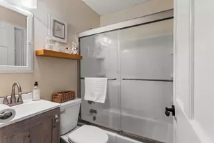 1106 Holiday Dr, Champaign, IL 61821 - Photo 21