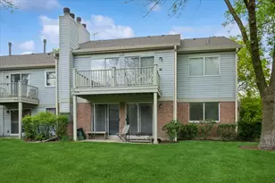 1303 Woodside Ct, Schaumburg, IL 60193 - Photo 17