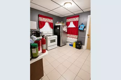 2053 N Kilbourn Avenue, Chicago, IL 60639 - Photo 5