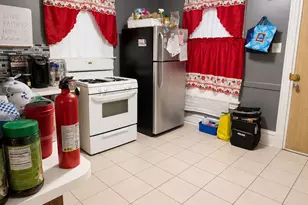 2053 N Kilbourn Ave, Chicago, IL 60639 - Photo 5