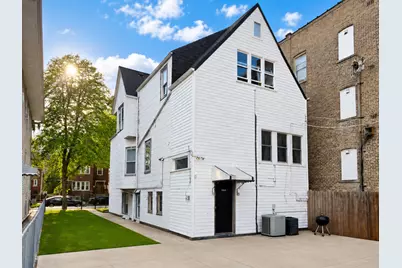 2053 N Kilbourn Avenue, Chicago, IL 60639 - Photo 3