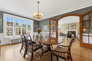2060 W Farwell Ave, Chicago, IL 60645 - Photo 7