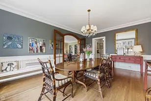 2060 W Farwell Ave, Chicago, IL 60645 - Photo 9