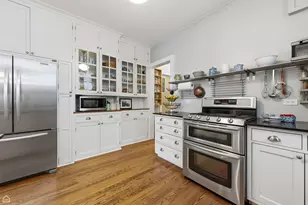 2060 W Farwell Ave, Chicago, IL 60645 - Photo 13