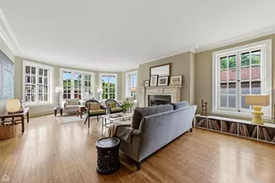 2060 W Farwell Ave, Chicago, IL 60645 - Photo 5