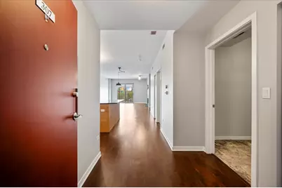 4350 N Broadway Street #307, Chicago, IL 60613 - Photo 3
