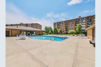 1747 W Crystal Lane #210, Mount Prospect, IL 60056 - Photo 31
