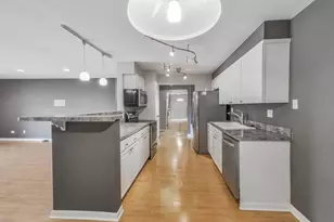 1747 W Crystal Ln, Mount Prospect, IL 60056 - Photo 15