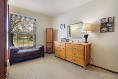 974 Yorkshire Drive, Hanover Park, IL 60133 - Photo 13