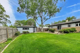 914 Coach Rd, Homewood, IL 60430 - Photo 31
