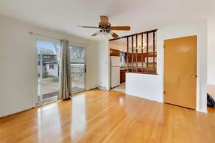 914 Coach Rd, Homewood, IL 60430 - Photo 9