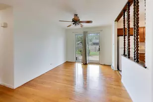 914 Coach Rd, Homewood, IL 60430 - Photo 7