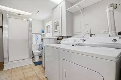 1707 Cherrywood Lane, Lindenhurst, IL 60046 - Photo 19