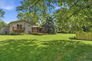 1707 Cherrywood Ln, Lindenhurst, IL 60046 - Photo 25