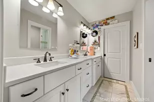 835 S Wright St, Naperville, IL 60540 - Photo 23