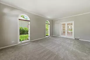 230 Persimmon Dr, Saint Charles, IL 60174 - Photo 7
