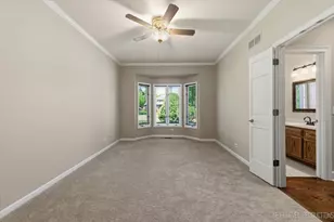 230 Persimmon Dr, Saint Charles, IL 60174 - Photo 11