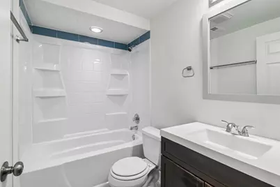 207 N Idlewild Avenue, Mundelein, IL 60060 - Photo 17