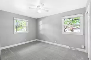 207 N Idlewild Ave, Mundelein, IL 60060 - Photo 21