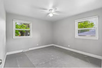 207 N Idlewild Avenue, Mundelein, IL 60060 - Photo 23