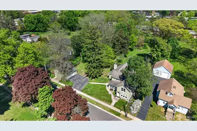 183 Lincoln Parkway, Crystal Lake, IL 60014 - Photo 11