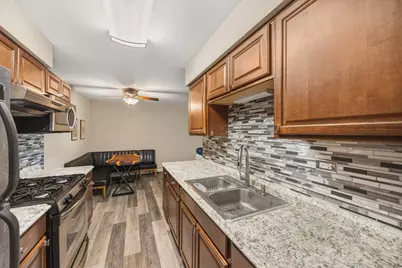 1198 Royal Glen Drive #304A, Glen Ellyn, IL 60137 - Photo 5