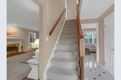5 Knight Hill Lane, Buffalo Grove, IL 60089 - Photo 17