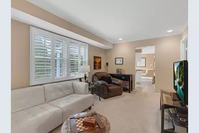 5 Knight Hill Lane, Buffalo Grove, IL 60089 - Photo 7