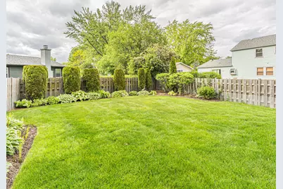 5 Knight Hill Lane, Buffalo Grove, IL 60089 - Photo 31