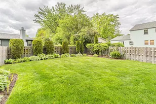 5 Knight Hill Ln, Buffalo Grove, IL 60089 - Photo 31