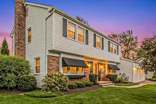 5 Knight Hill Ln, Buffalo Grove, IL 60089 - Photo 1