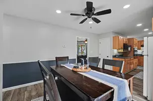 218 N Crossley St, Melvin, IL 60952 - Photo 9