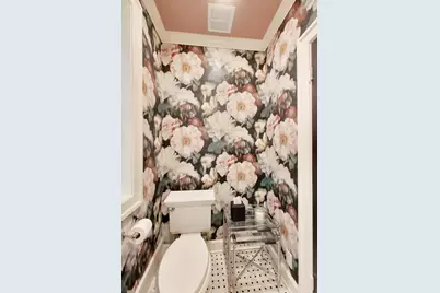3045 W Ardmore Avenue, Chicago, IL 60659 - Photo 13