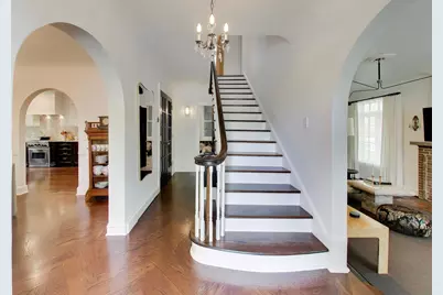 3045 W Ardmore Avenue, Chicago, IL 60659 - Photo 3