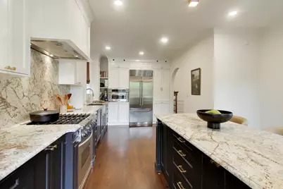 3045 W Ardmore Avenue, Chicago, IL 60659 - Photo 11