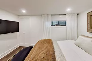 3045 W Ardmore Ave, Chicago, IL 60659 - Photo 23