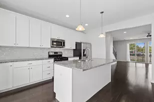 86 Lakeview Pl, Lake Zurich, IL 60047 - Photo 11